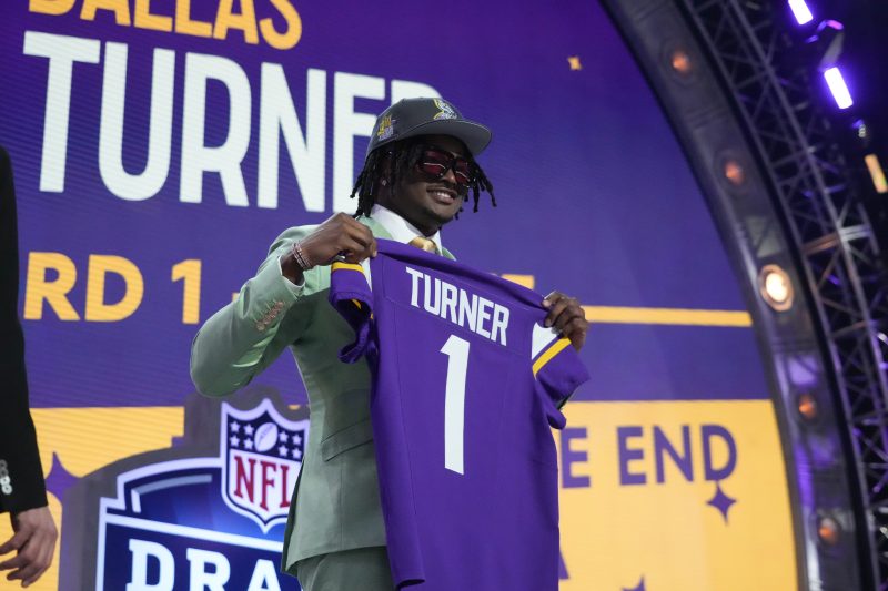 NFL draft trade tracker Full list of every trade made in 2024 draft